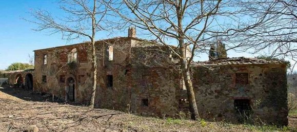 12 rooms House in Trequanda, Italy No. 178857 2
