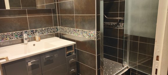 Apartamento de 3 dormitorios en Yvelines, France No. 165082 4