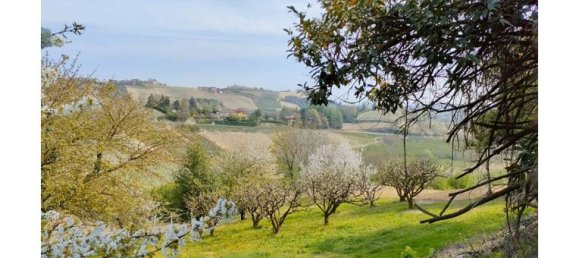 Casa de 5 habitaciónes en Monteu Roero, Italy No. 252832 2