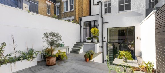 5 bedrooms House in London, United Kingdom No. 13217 11