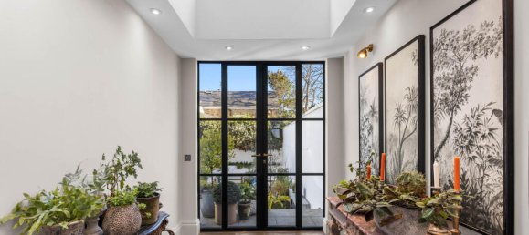 5 bedrooms House in London, United Kingdom No. 13217 9