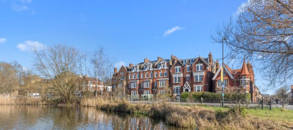 5 bedrooms House in London, United Kingdom No. 13217 2