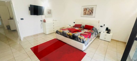 3-salle Maison à Valenzano, Italy No. 28524 2