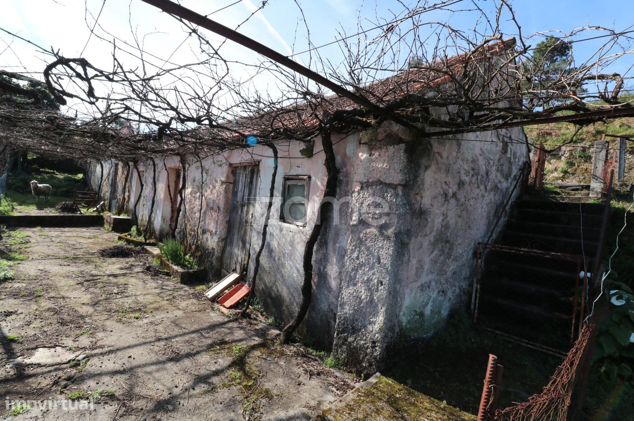 2120m² Land in Arcos de Valdevez, Portugal No. 37301