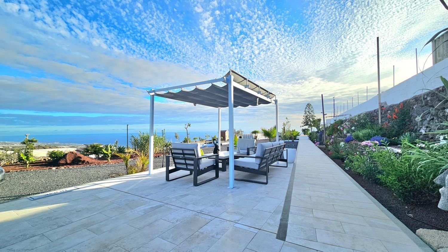  Land in Guia de Isora, Spain No. 217661