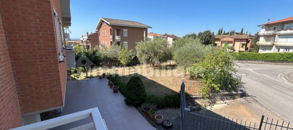 653m² Building in Perugia, Italy No. 353633 35