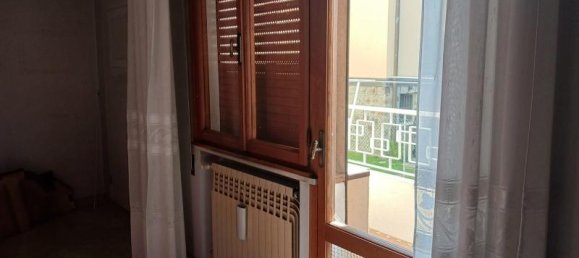 4 rooms Apartment in Rovigo, Italy No. 227444 6
