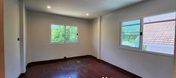 4 bedrooms Cafe / restaurant in Bang Lamung, Thailand No. 16743 9