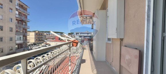 2 bedrooms Apartment in Naples, Italy No. 338655 6