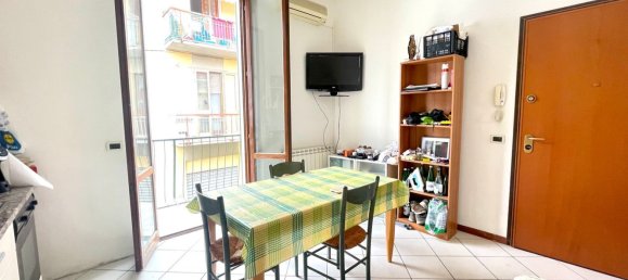 2-salle Appartement à San Giovanni Valdarno, Italy No. 50658 2