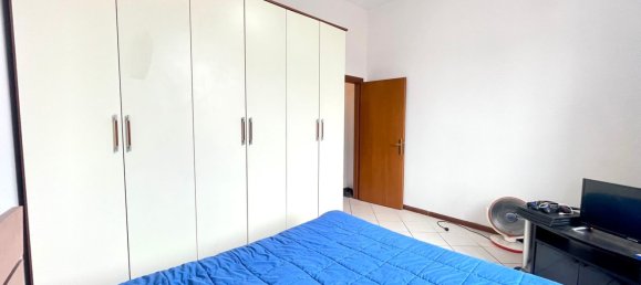 2-salle Appartement à San Giovanni Valdarno, Italy No. 50658 6