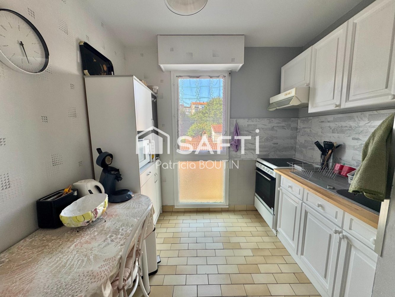 2 Schlafzimmer Wohnung in Niort, France, Nr. 335031