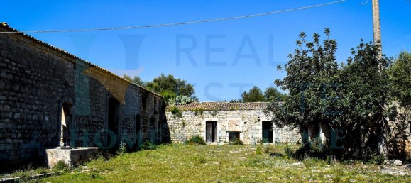 Studio à Rosolini, Italy No. 121202 17