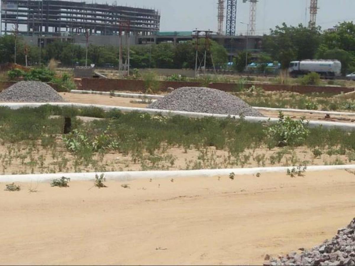  قطعة أرض في Lucknow, India رقم 35174