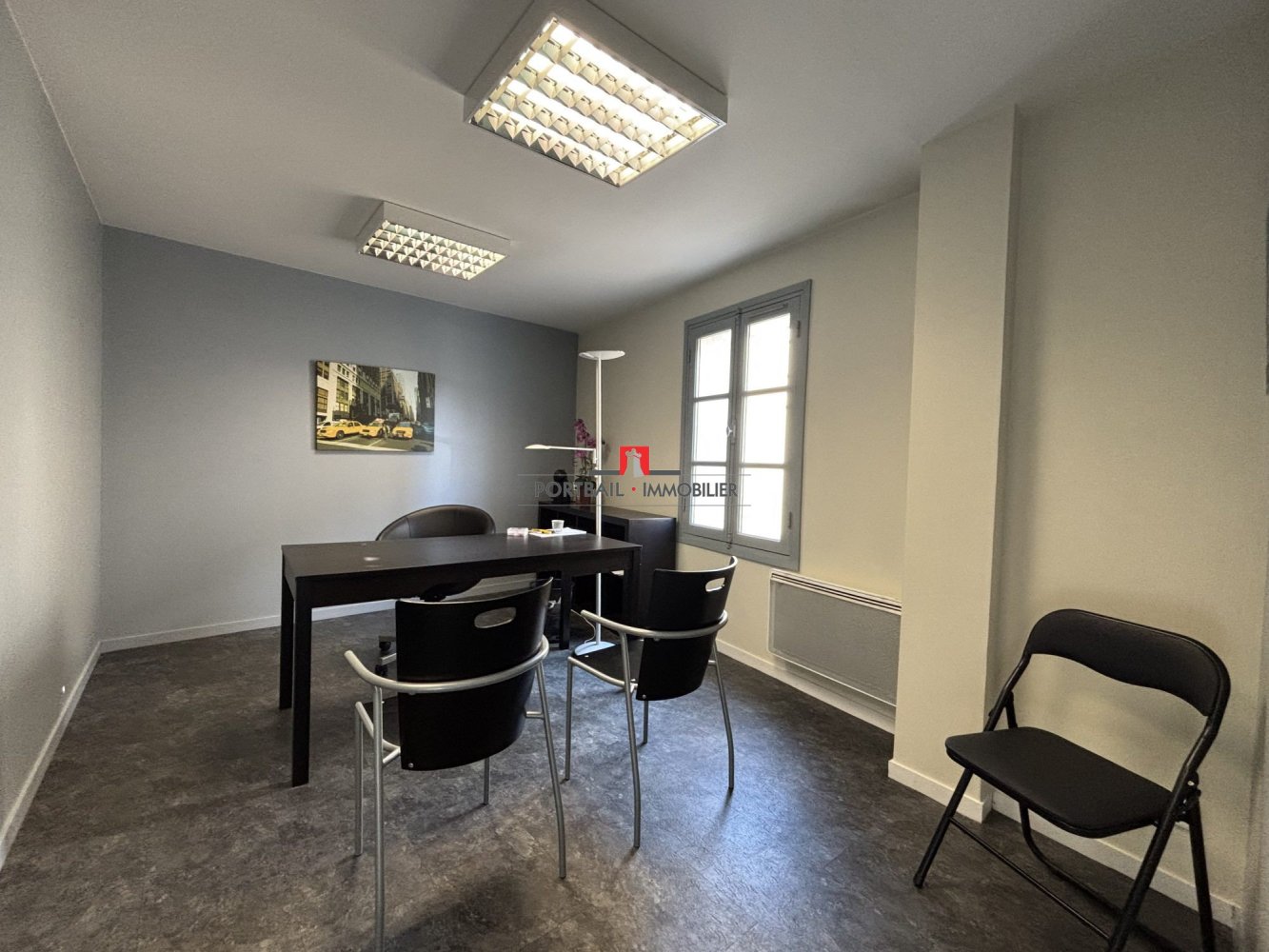 1 bedroom Building in Ambares-et-Lagrave, France No. 95855