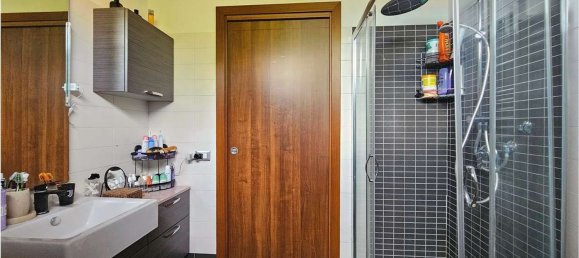 Apartamento de 4 habitaciónes en Robecco sul Naviglio, Italy No. 330329 10