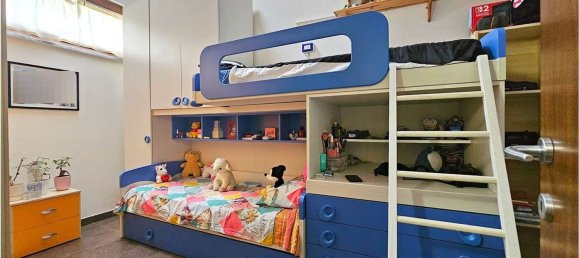 Apartamento de 4 habitaciónes en Robecco sul Naviglio, Italy No. 330329 9