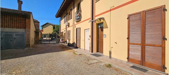 Apartamento de 4 habitaciónes en Robecco sul Naviglio, Italy No. 330329 3