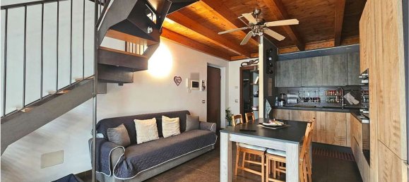 Apartamento de 4 habitaciónes en Robecco sul Naviglio, Italy No. 330329 6