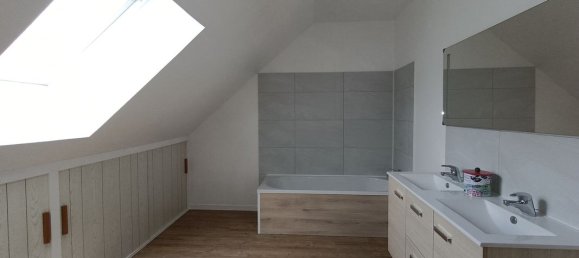 4 Schlafzimmer Haus in Saint-Ay, France, Nr. 90742 9