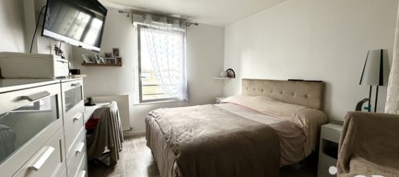 Apartamento de 2 dormitorios en Eragny, France No. 301385 7