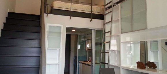1 bedroom Duplex in Khlong Toei, Thailand No. 9646 5