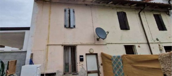 Apartamento de 3 habitaciónes en San Giovanni in Croce, Italy No. 273071 2