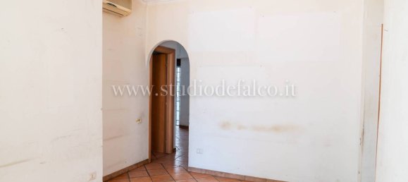 3 bedrooms Apartment in Naples, Italy No. 320399 7