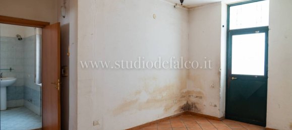 3 bedrooms Apartment in Naples, Italy No. 320399 9