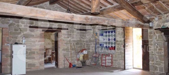 5-Zimmer Haus in Gubbio, Italy, Nr. 302050 7