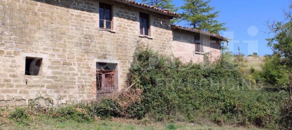 5-Zimmer Haus in Gubbio, Italy, Nr. 302050 2