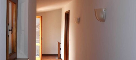 Дом с 3 комнатами в Роттофрено, Италия № 284371 20