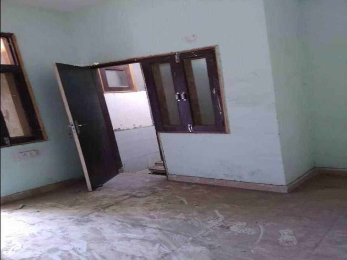 2 bedrooms House in Ghaziabad, India No. 12722