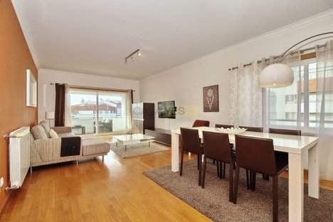 3 bedrooms Apartment in Cascais, Portugal No. 110854