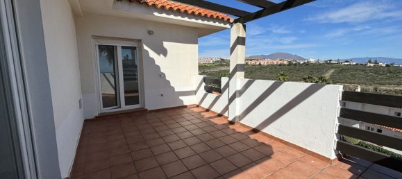 3 bedrooms Penthouse in La Duquesa, Spain No. 35281 12