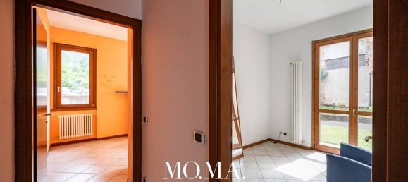3 rooms Commercial property in La Valletta Brianza, Italy No. 73045 9