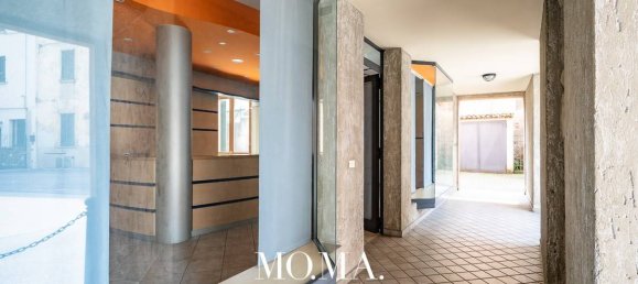 3 rooms Commercial property in La Valletta Brianza, Italy No. 73045 17