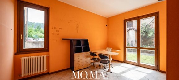 3 rooms Commercial property in La Valletta Brianza, Italy No. 73045 13