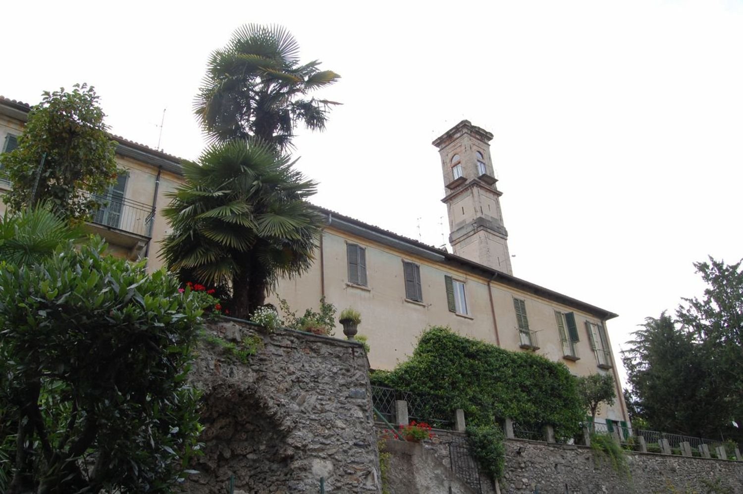 4 rooms Apartment in Lambrugo, Italy No. 183109