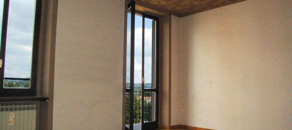 4 rooms Apartment in Lambrugo, Italy No. 183109 5