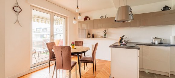Apartamento de 4 dormitorios en Strasbourg, France No. 221914 2