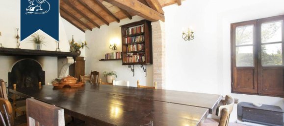 Отель, гостиница с 5 комнатами в Монтепульчано, Италия № 232183 33