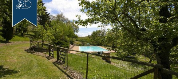 Отель, гостиница с 5 комнатами в Монтепульчано, Италия № 232183 12