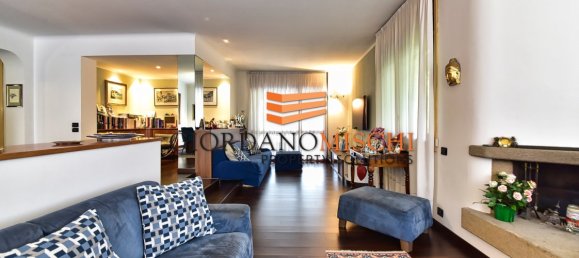 3 bedrooms Apartment in Biassono, Italy No. 283302 4