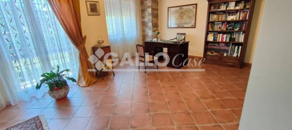 5 bedrooms Villa in San Pietro in Guarano, Italy No. 67212 12