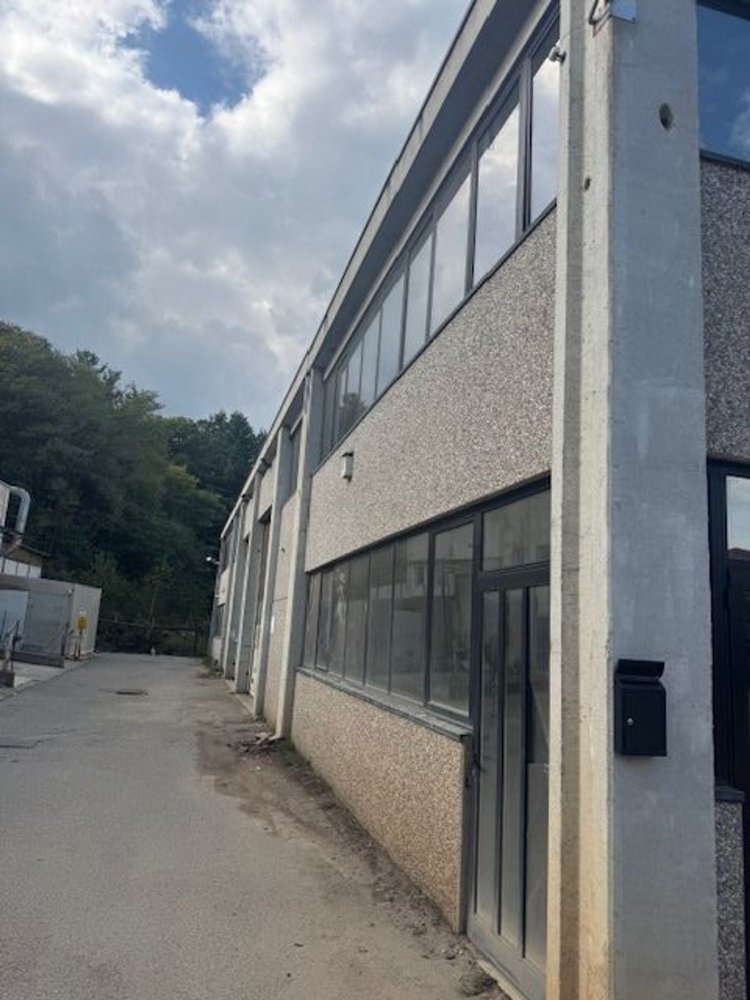 315m² Warehouse in San Maurizio d'Opaglio, Italy No. 207071