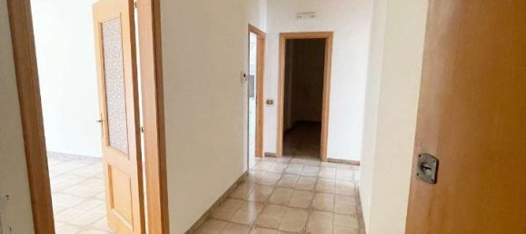 Apartamento de 5 divisões em Corato, Italy N.º 41029 2