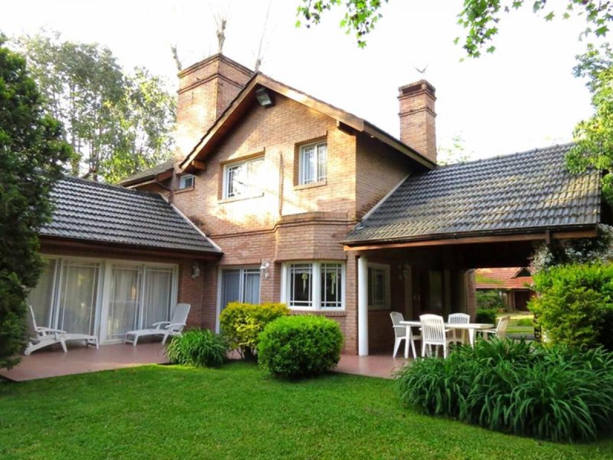 3 bedrooms House in Buenos Aires, Argentina No. 94570