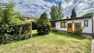 5 rooms Garage in Neunkirchen, Austria No. 250747