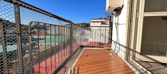 1 Schlafzimmer Wohnung in Naples, Italy, Nr. 34007 8